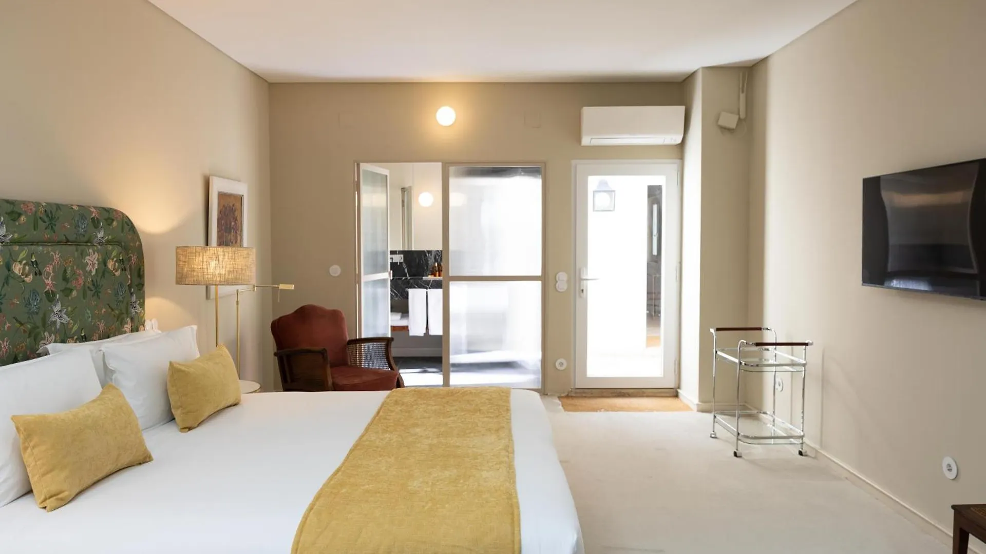 Dear Lisbon - Valmor Palace